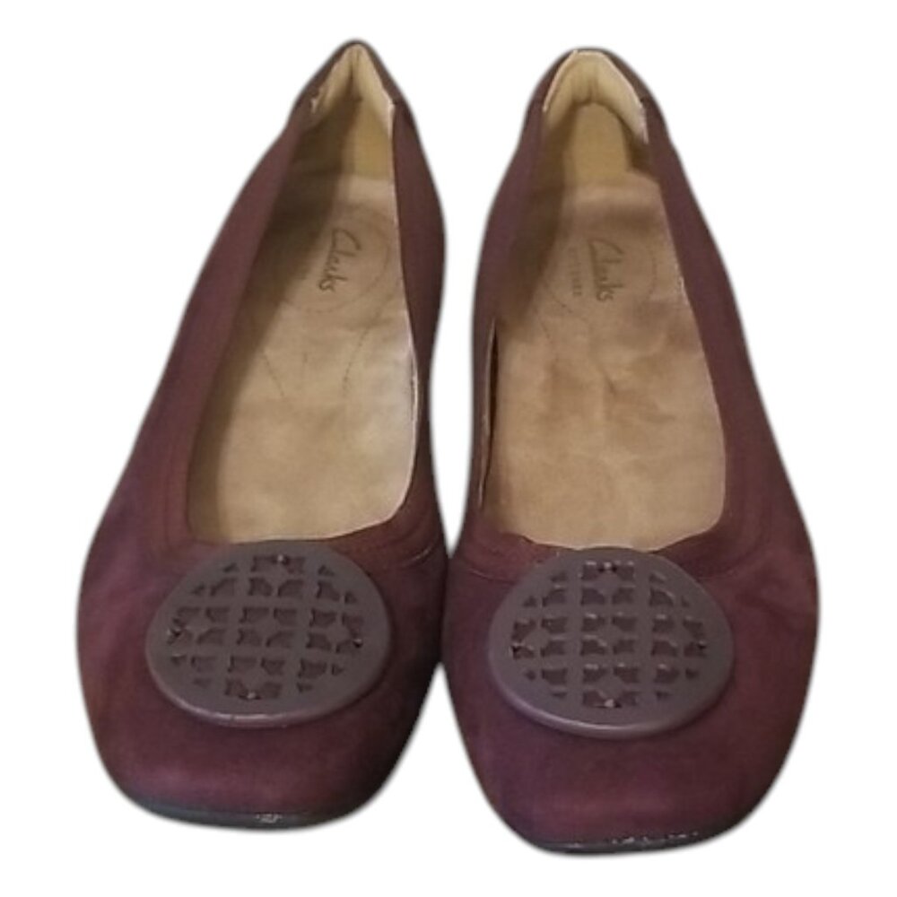 Clarks Artisan Candra Blush Aubergine Suede Ballet Flats Slip On Comfort Size 8M